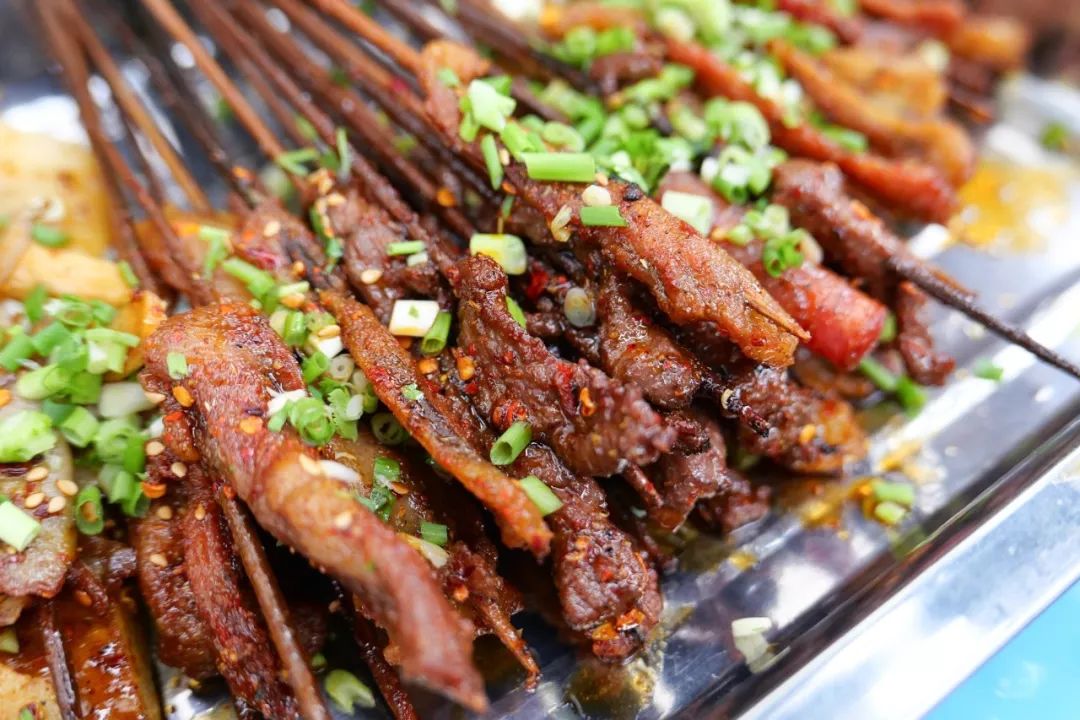 最适郃(he)畢業旅行的(de)9箇(ge)目(mu)的(de)地，好吃又(yòu)不貴